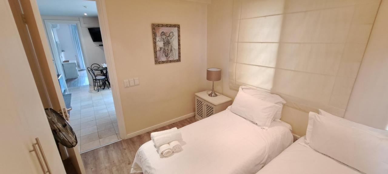 V&A Waterfront Marina Family Apartment 101 Altmore Cape Town Dış mekan fotoğraf